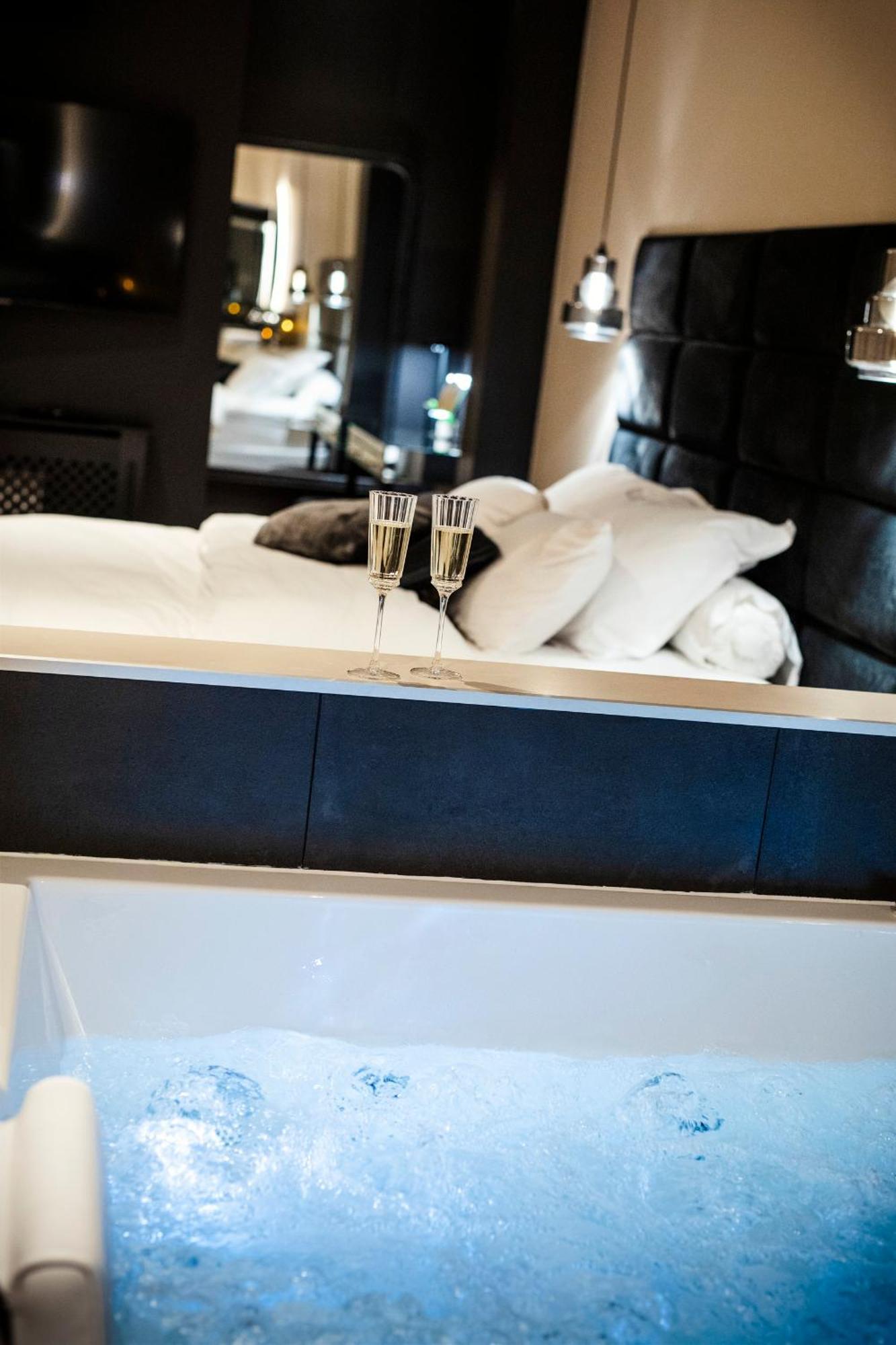 נאנסי Hedone Suite De Luxe Et Spa Privatif מראה חיצוני תמונה